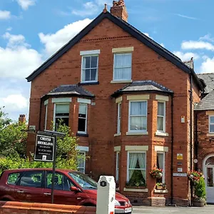Bed & Breakfast Brooklands, Chester